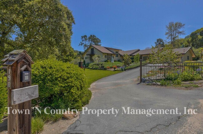 Building Photo - Spacious San Benancio Estate on Over 1 Acre with Workshop, RV Parking & Pasture Area