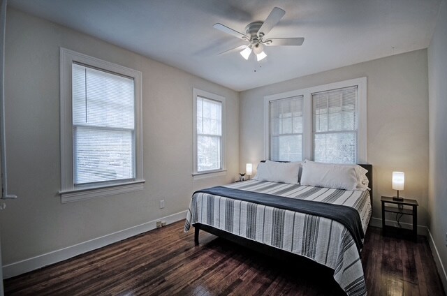 Building Photo - 209 W Leake St