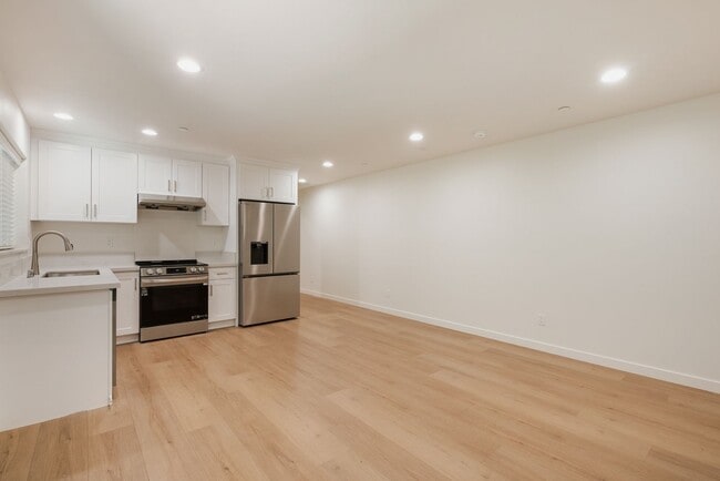 Building Photo - 1806 S 8th St