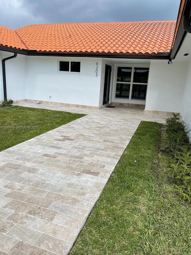 Foto del edificio - 9203 SW 136th Terrace