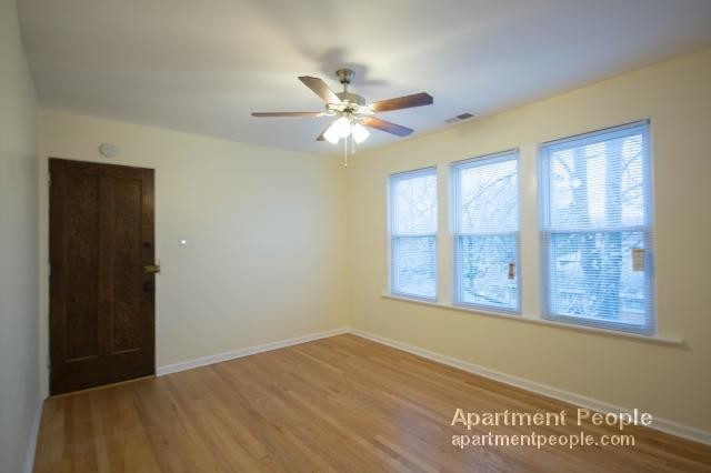 Building Photo - 4536 W Cornelia Ave