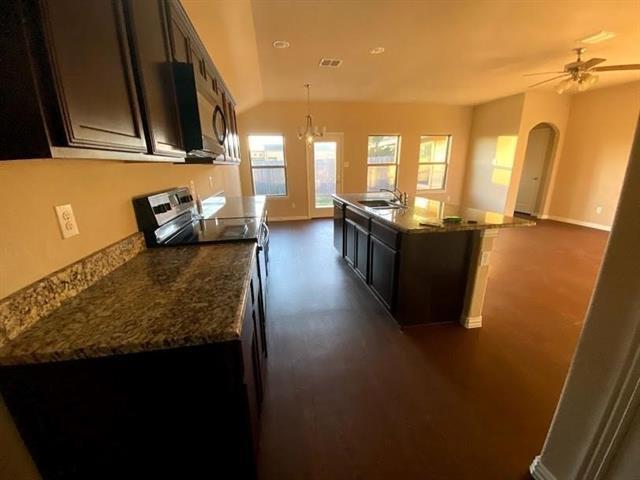 Foto del edificio - 2853 Mesquite Rd