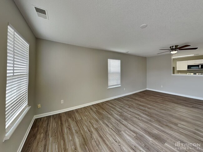 Foto del edificio - 337 Cape Jasmine Way