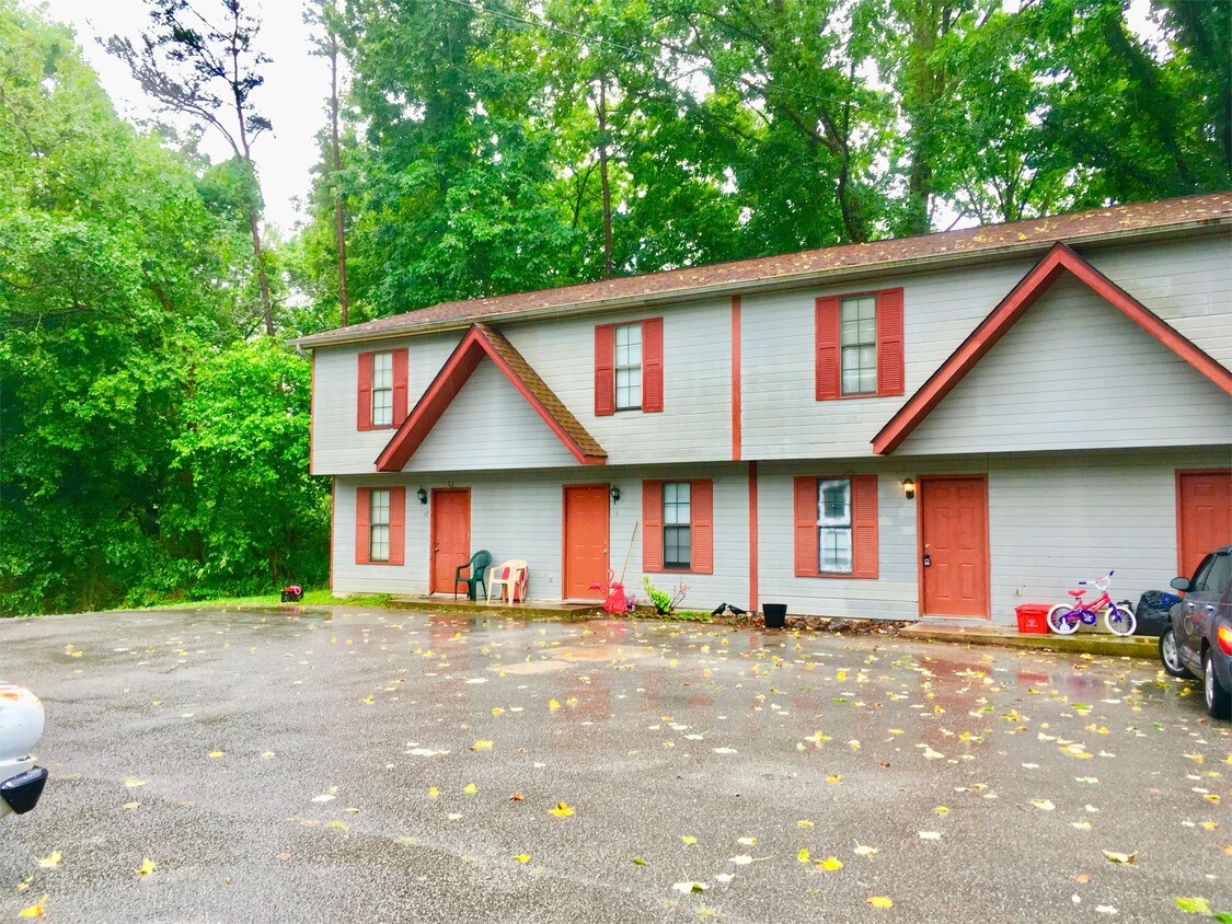 96 Peanut Ln Unit 96, Tunnel Hill, GA 30755 Apartment for Rent in