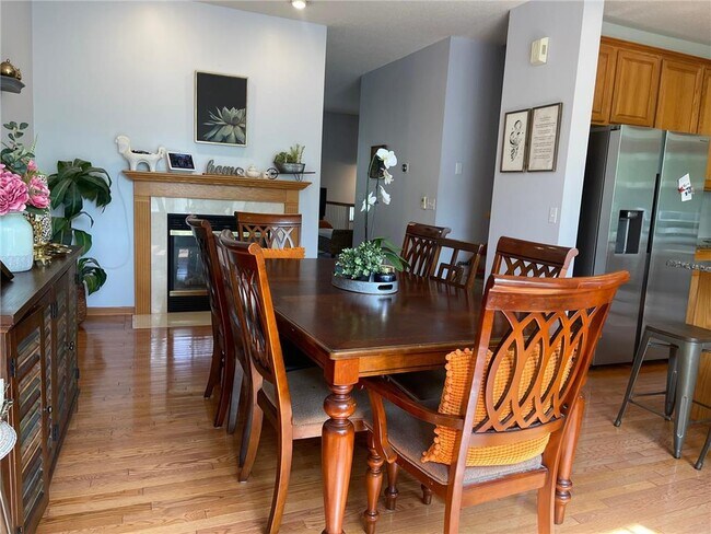 Building Photo - 15779 Porchlight Ln