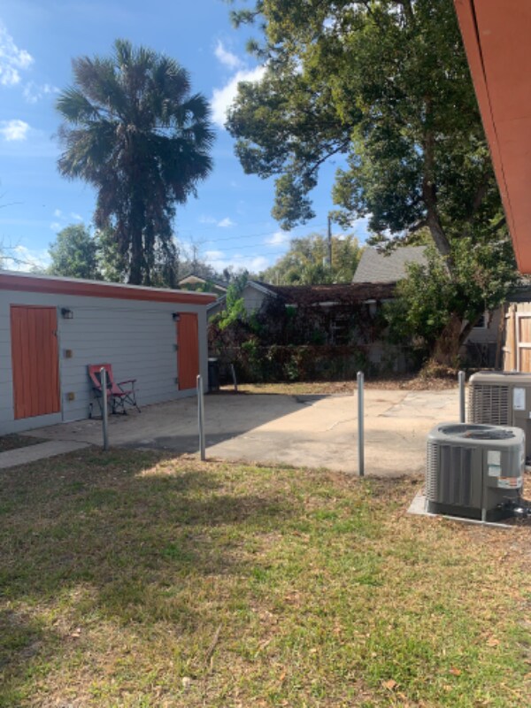 Building Photo - 2554 Ernest St