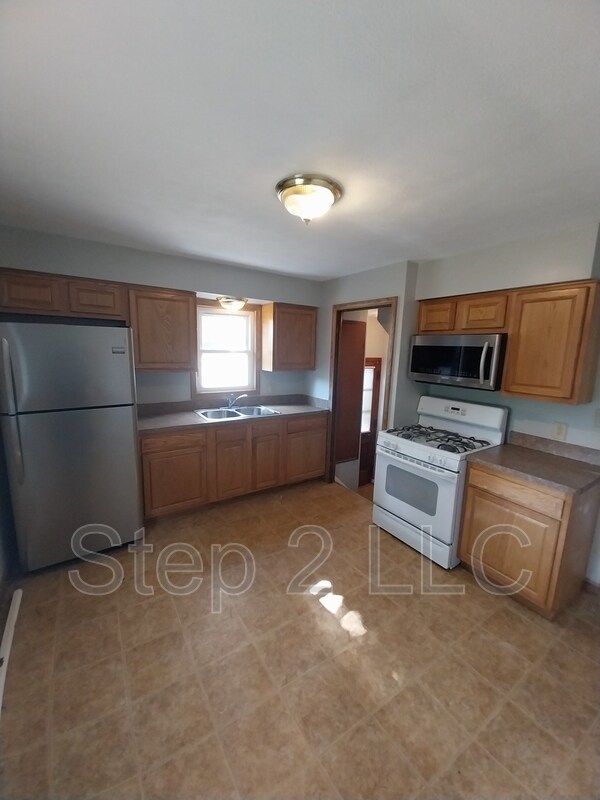 Foto del edificio - 5048 Claremont Blvd