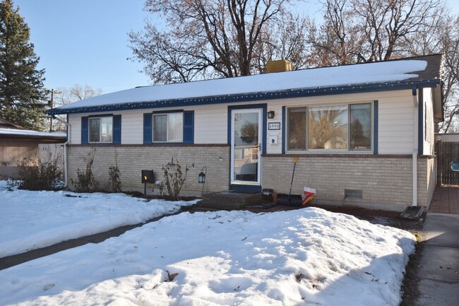 Building Photo - 6990 W Calahan Ave