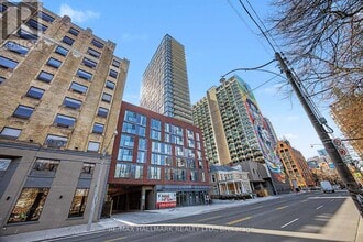 Building Photo - 308 Jarvis St