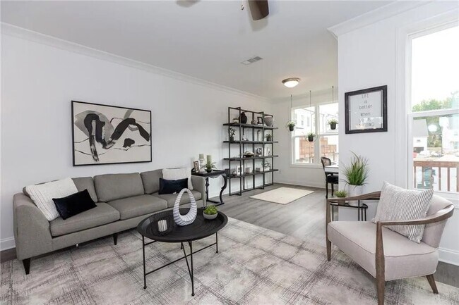 Foto del edificio - 4470 Sims Park Pl.