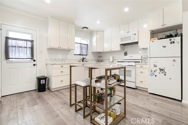 Foto del edificio - 347 W Dryden St