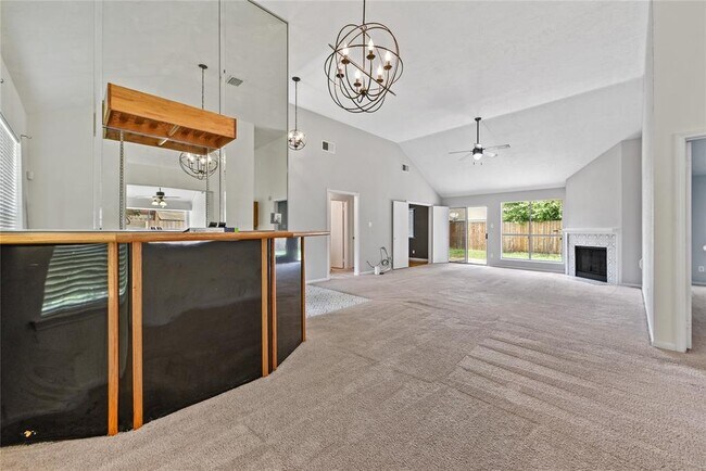 Building Photo - 10914 Golden Grain Dr