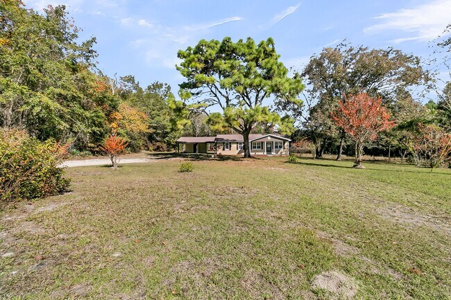 Foto del edificio - Tranquil Country Living on 2+ Acres — Spac...