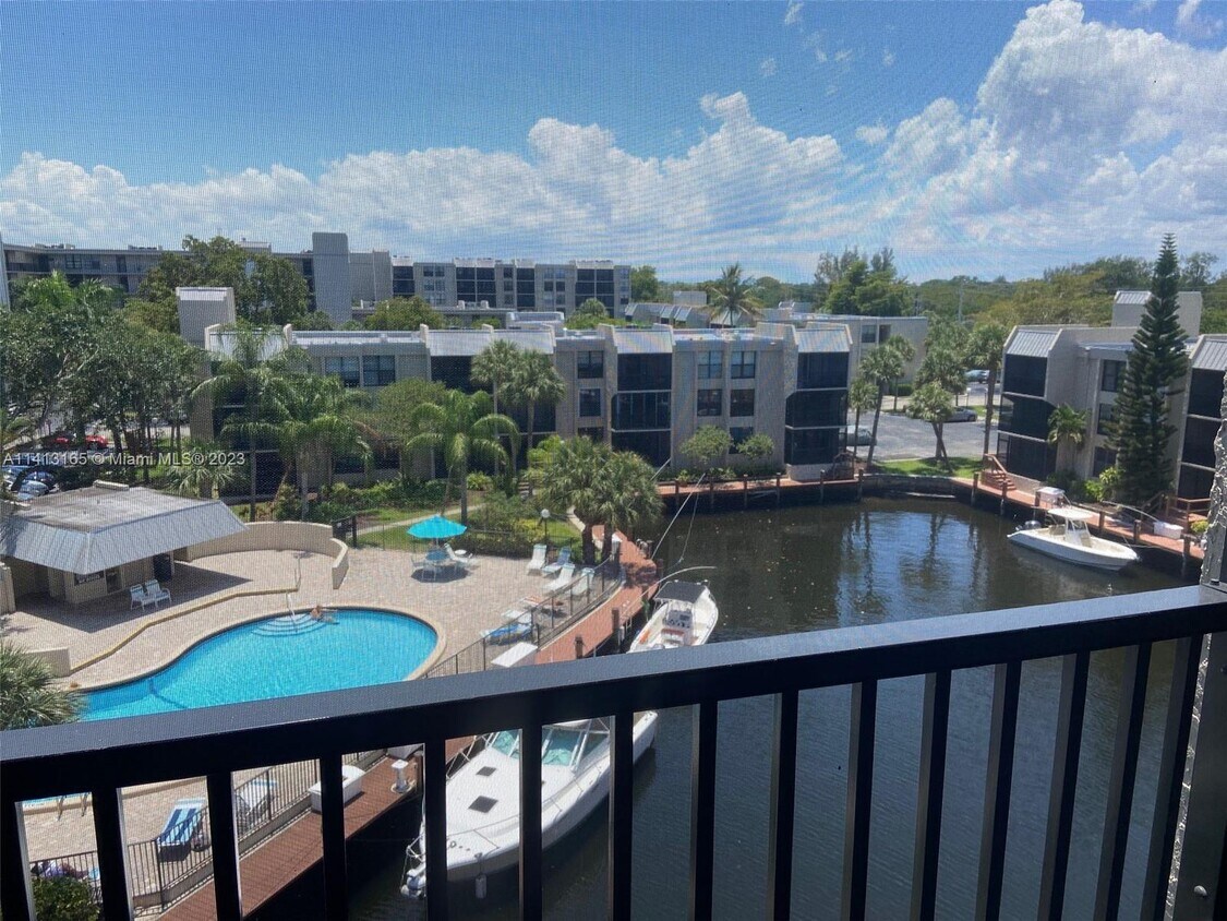 9 Royal Palm Way Unit 5010, Boca Raton, FL 33432 Condo for Rent in