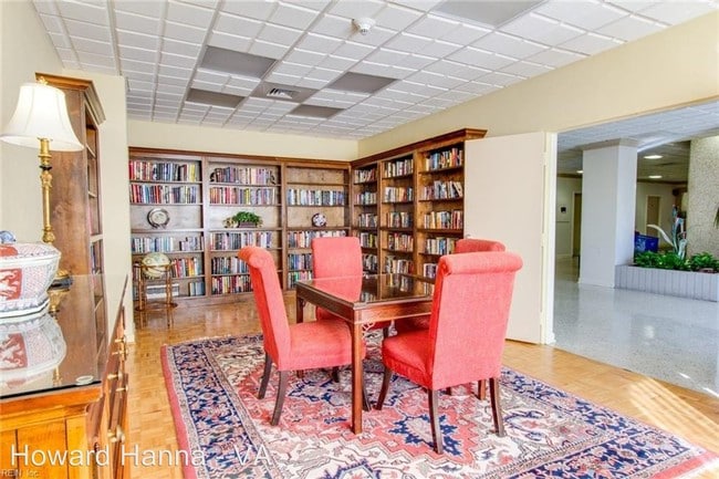 Building Photo - 2 br, 2 bath House - 7320 Glenroie Ave  #3E