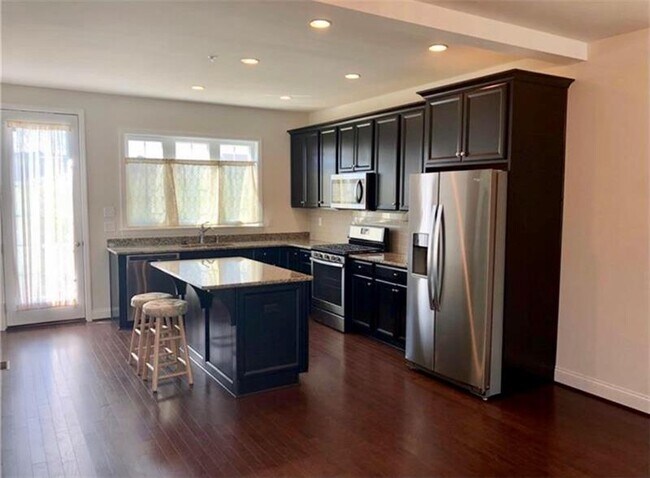 Building Photo - 1149 Sray Ln