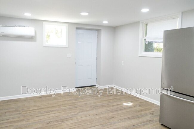Foto del edificio - 1714 Portland St
