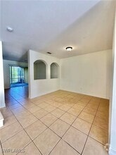 Building Photo - 10280 Olivewood Way