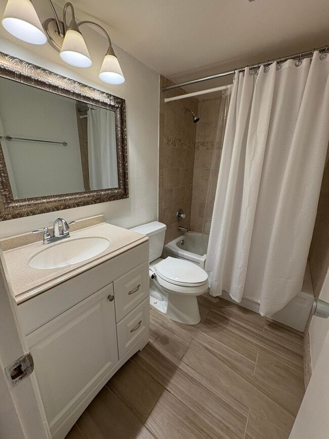 Foto del edificio - 26 Kingswood E