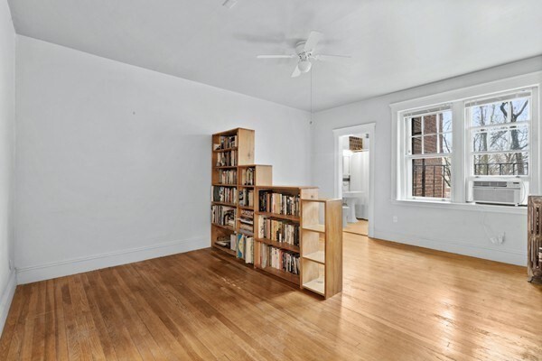 Building Photo - 1697-1699 Cambridge St