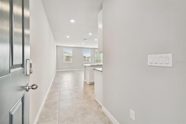 Foto del edificio - 7689 Momentum Pkwy