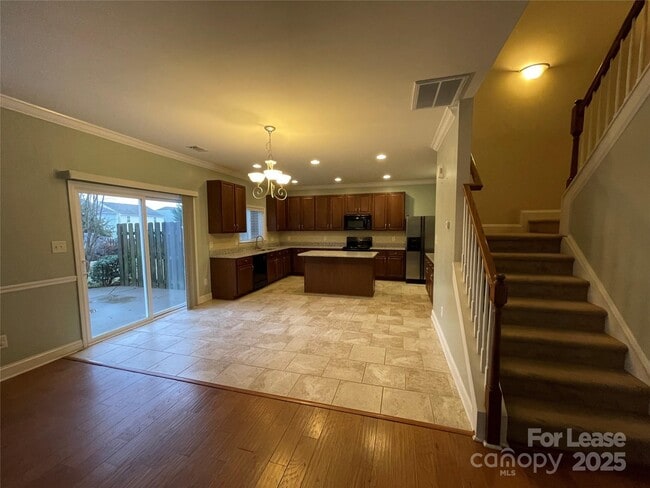 Building Photo - 12728 Cumberland Cove Dr