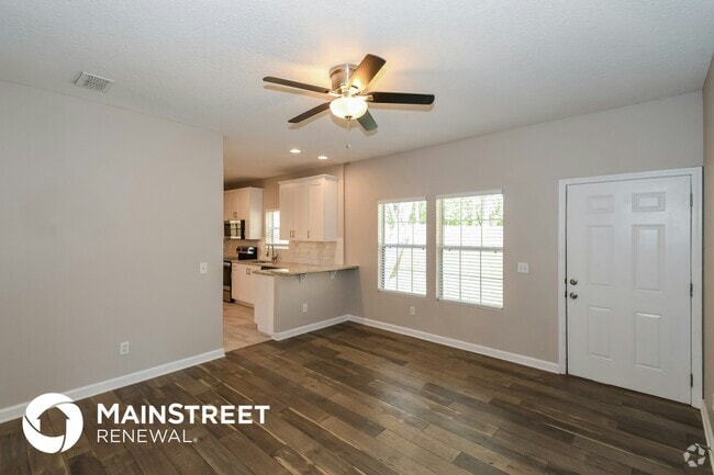 Building Photo - 13638 Majestic Ct