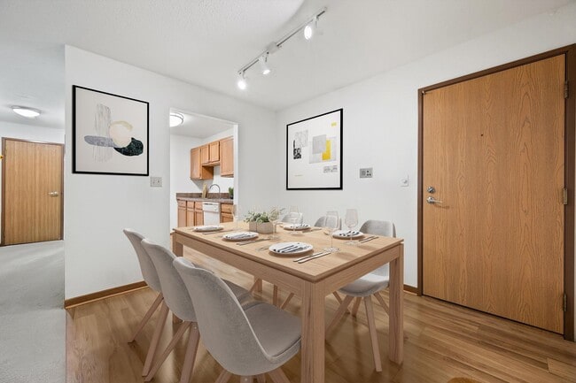 Interior Photo - Cameron Heights Associates LLC