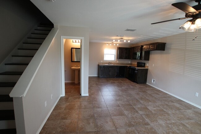 Building Photo - Coming Soon! 1 Bedroom 1.5 Bath Townhome f...