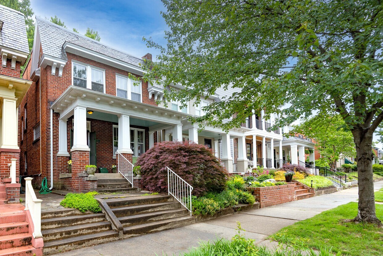 Foto principal - 3109 W Grace St