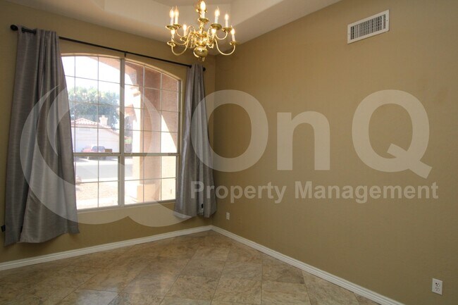 Foto del edificio - 1350 W Stacey Ln