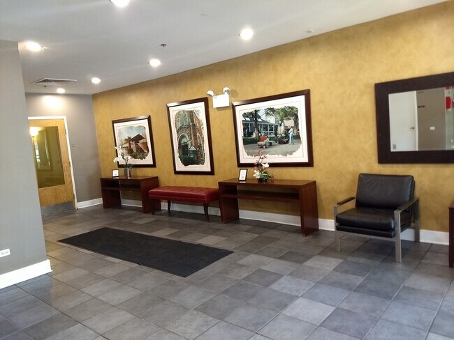 Foto del edificio - 1000 E 53rd St