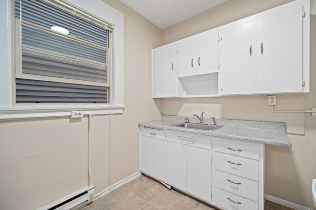 Interior Photo - Rialto Court Apartments