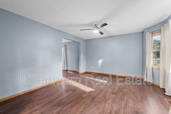 Building Photo - 303 S Saginaw St