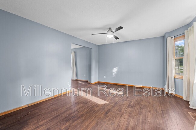 Foto del edificio - 303 S Saginaw St