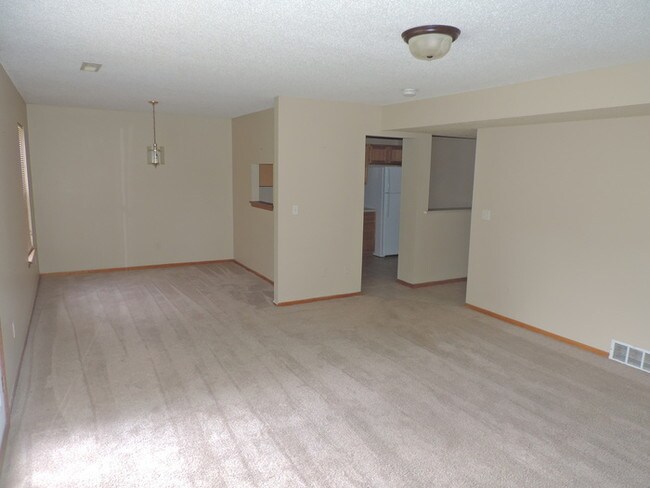 Building Photo - 510 Augusta Cir