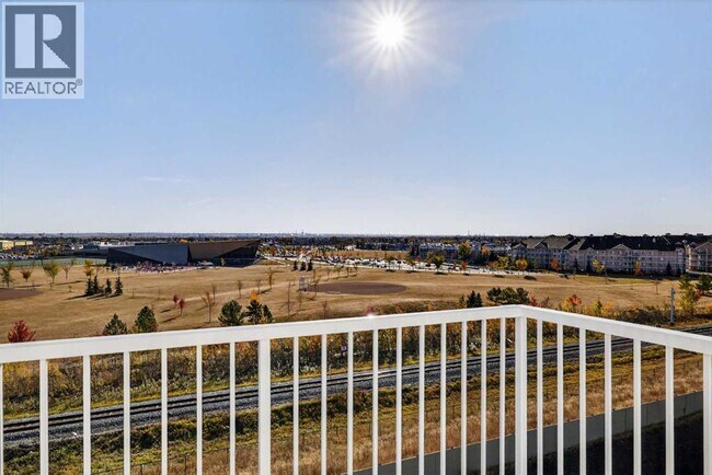 Photo du bâtiment - 355 Clareview Station Dr NW