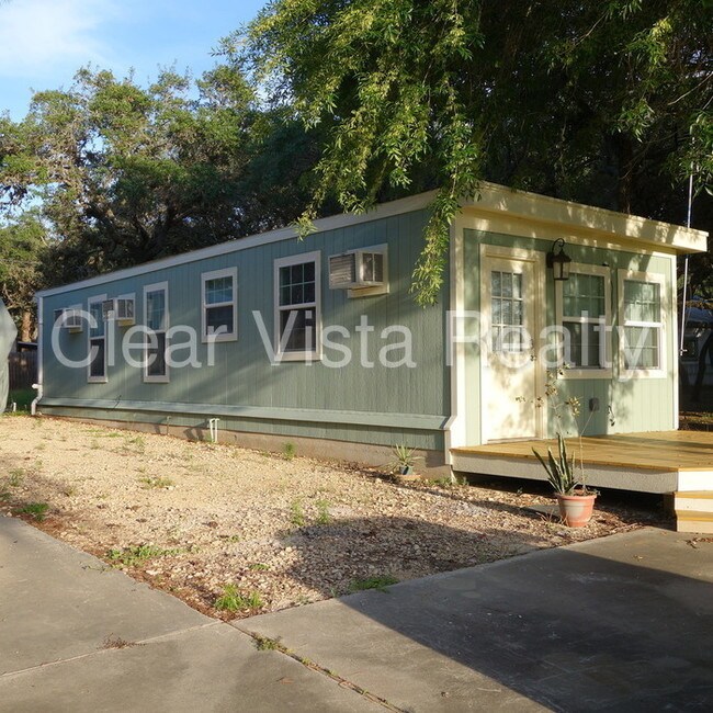 Building Photo - Rockport 2 Bedroom / 1 Bath