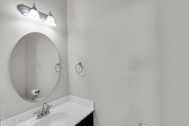 Foto del edificio - 172 Finch Ln