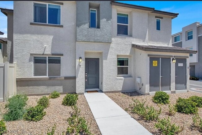 Building Photo - 2766 Atomic Tangerine Way