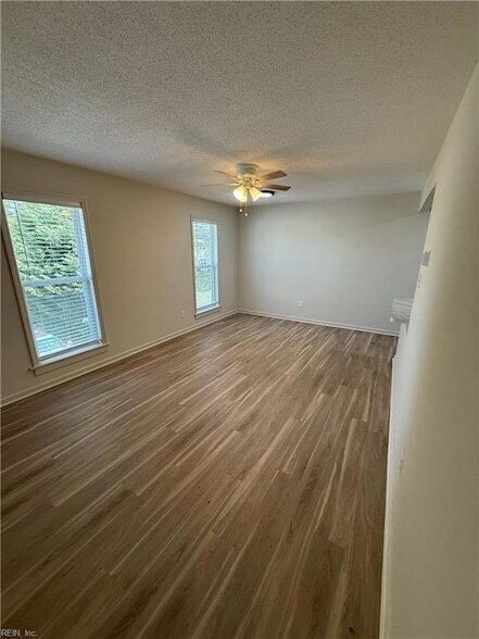 Building Photo - 4785 Dadson Ct
