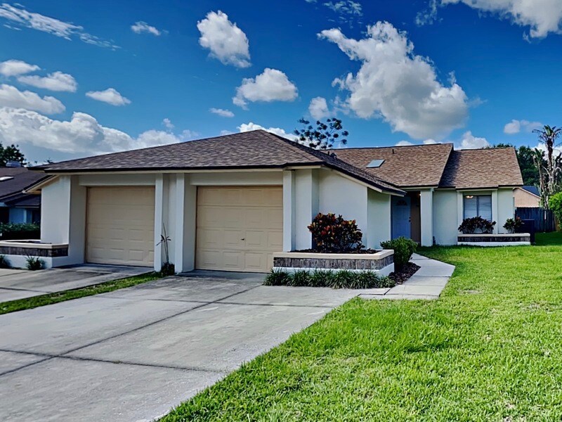 Foto principal - 989 Wildflower Way