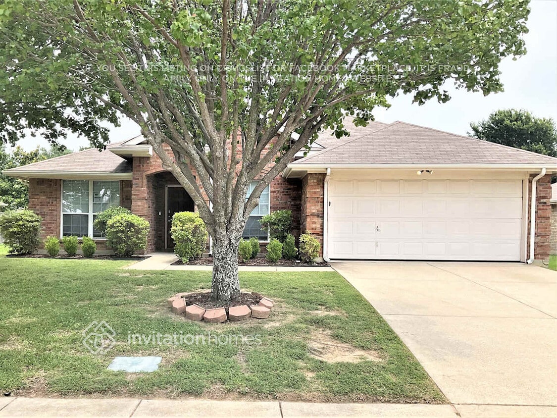 Primary Photo - 2730 Beacon Hill Dr