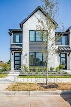 Building Photo - 7561 Reis Ln