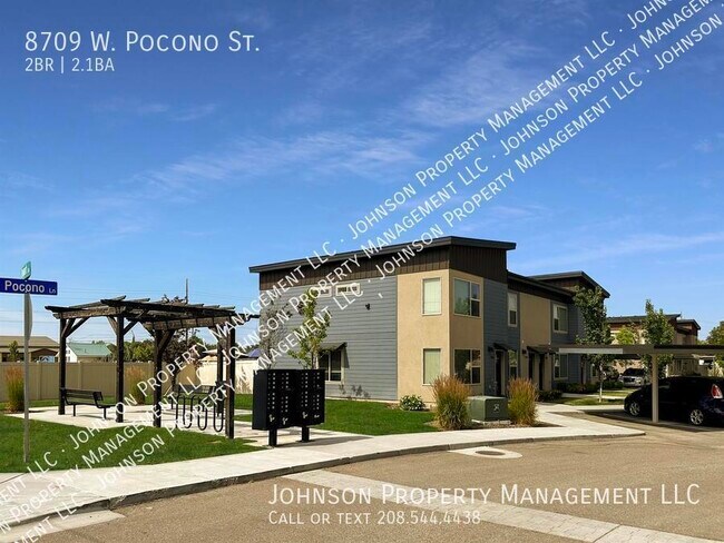 Building Photo - Stylish Garden City Townhome with Modern A...