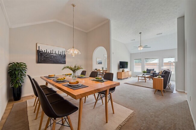 Building Photo - 4126 Surreydon Dr