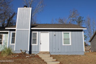 Building Photo - 107 Hickory Grove Dr