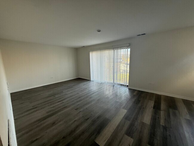 Foto del edificio - 2310 N Harlem Ave