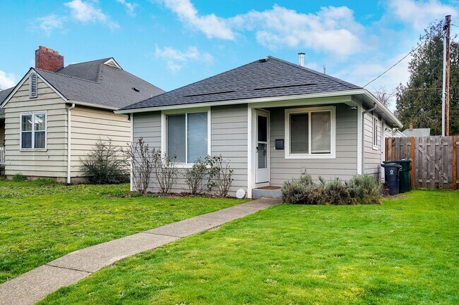 Foto del edificio - Cute 1 bedroom, 1 bathroom home near downtown Salem!