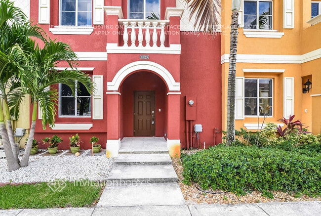 Building Photo - 1823 SW 89th Terrace